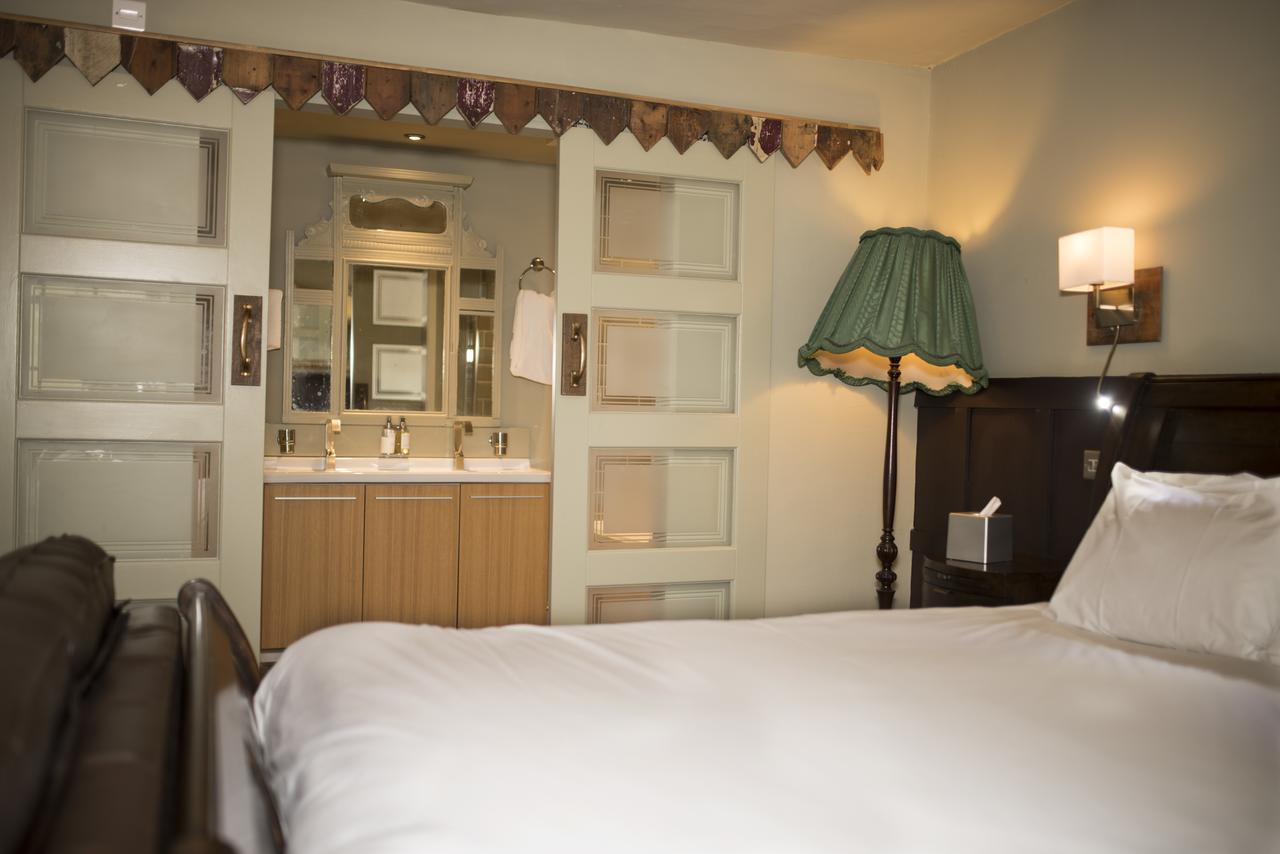 Alma Inn & Dining Rooms Harwich Bagian luar foto