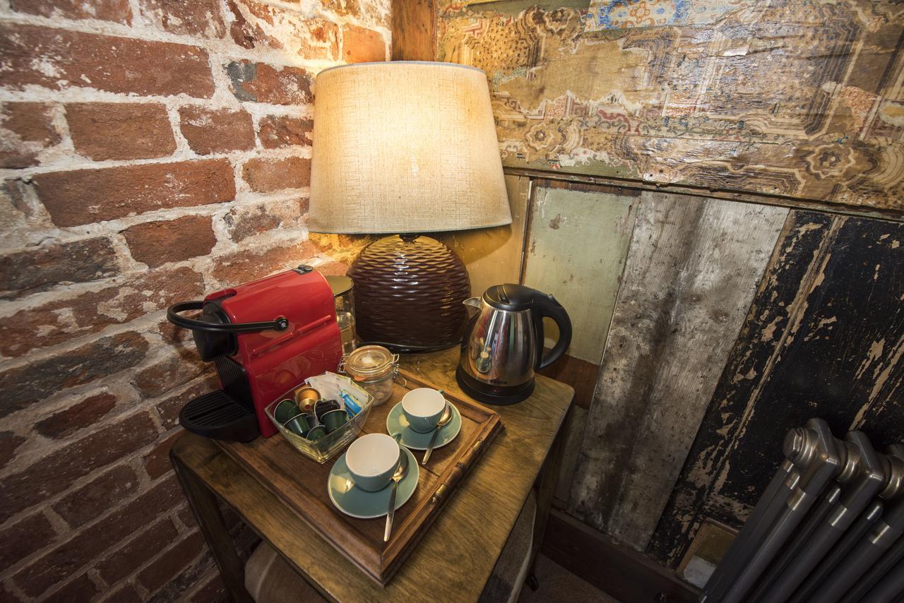 Alma Inn & Dining Rooms Harwich Bagian luar foto
